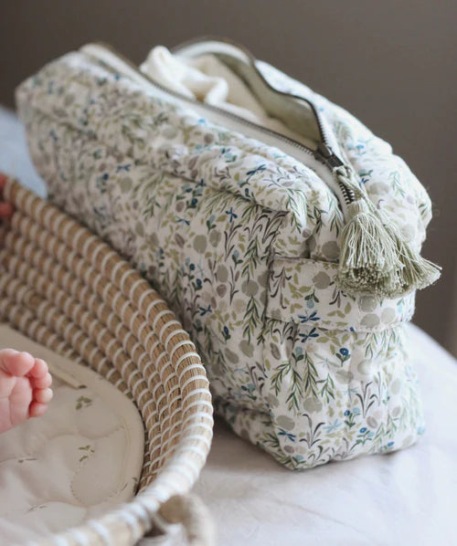 Avery Row Wash Bag Riverbank