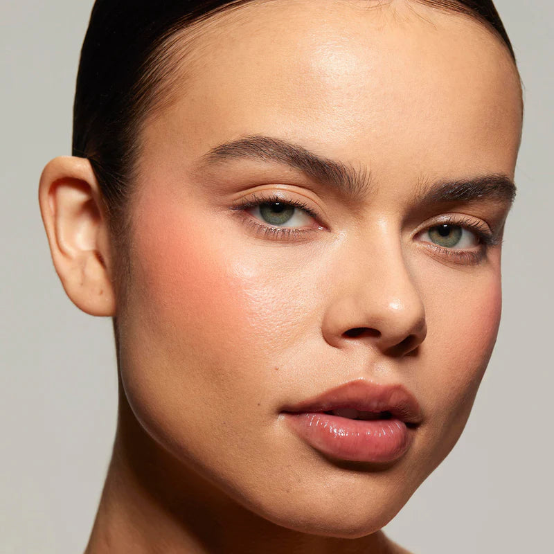 Kylie Cosmetics 雙效輕感水霧胭脂 2.3g