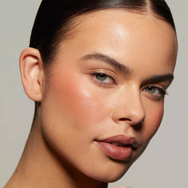 Kylie Cosmetics 雙效輕感水霧胭脂 2.3g