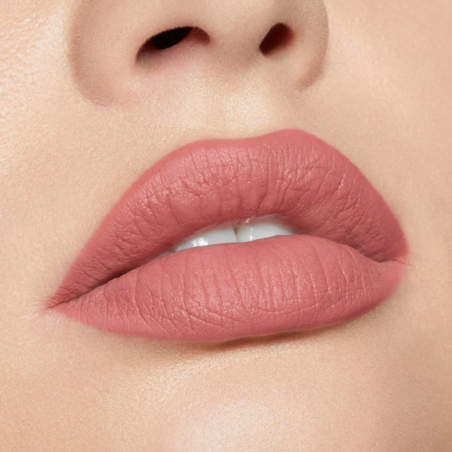 Kylie Cosmetics 絲絨霧感唇妝組合