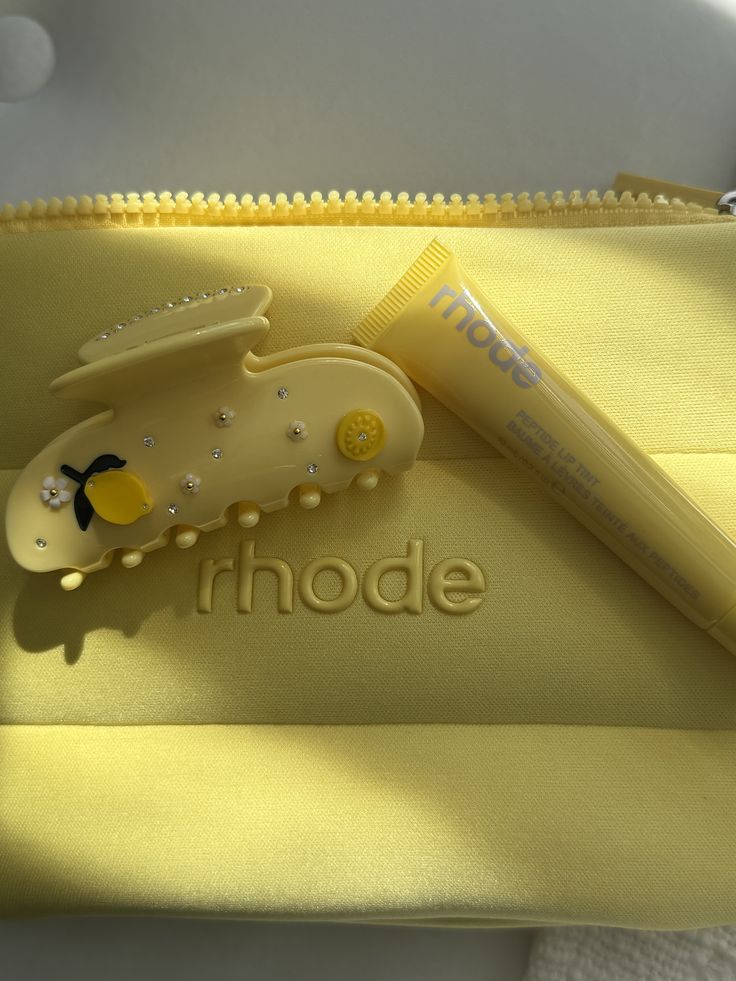 Rhode Peptide Lip Tint - Lemontini (Shimmery Sheer Gold) 10ml