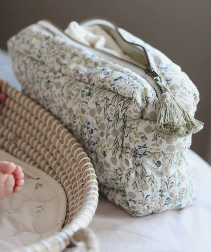 Avery Row Wash Bag Riverbank