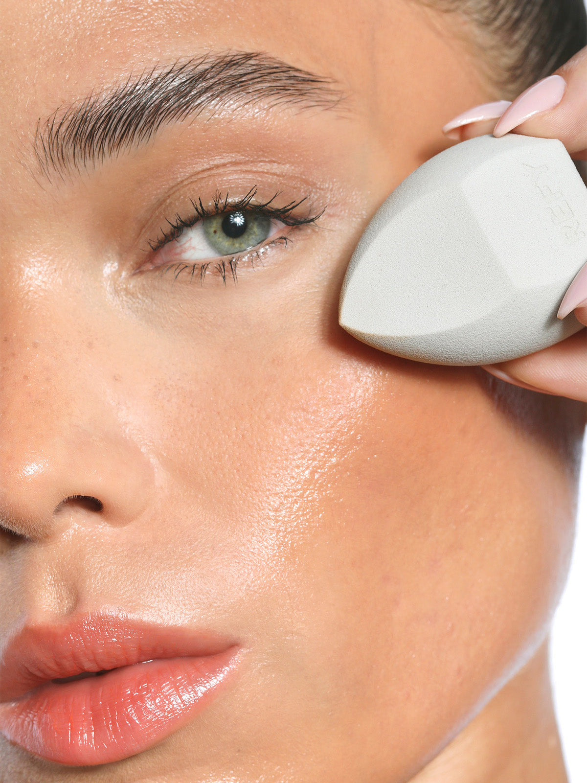 REFY Skin Finish Collection