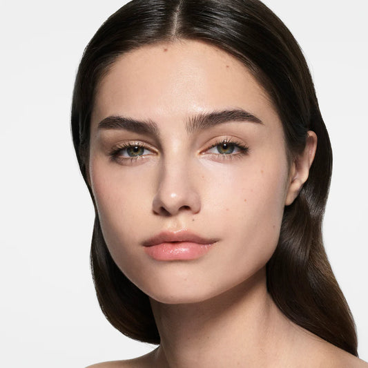 Victoria Beckham Beauty TFC8® 精緻精華粉底液