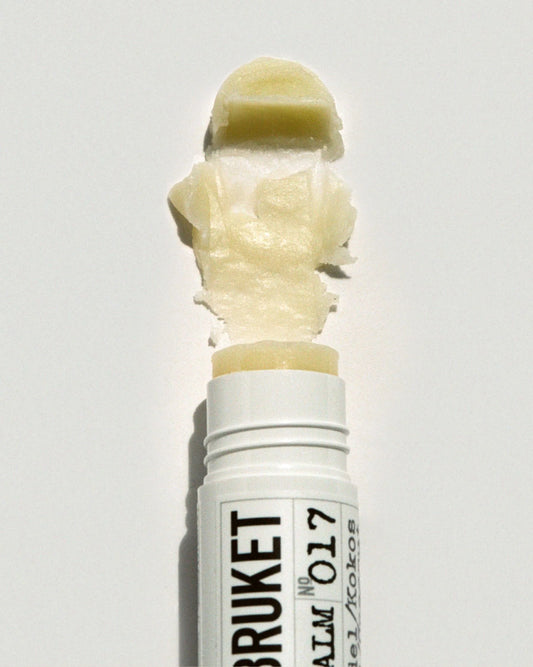 L:A BRUKET 017 Lip Balm Almond & Coconut 14g